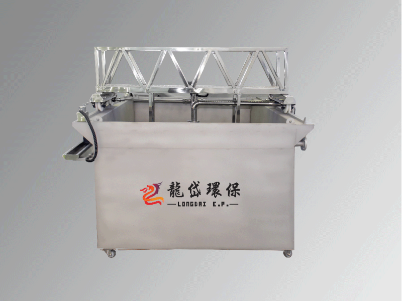 Driving type scraper suction machine